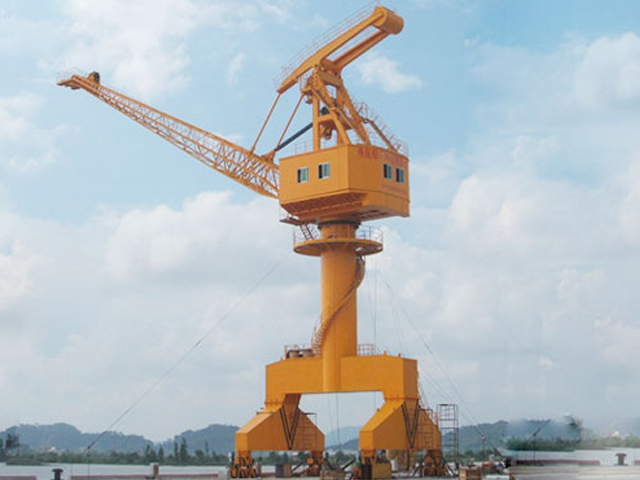 harbour portal crane